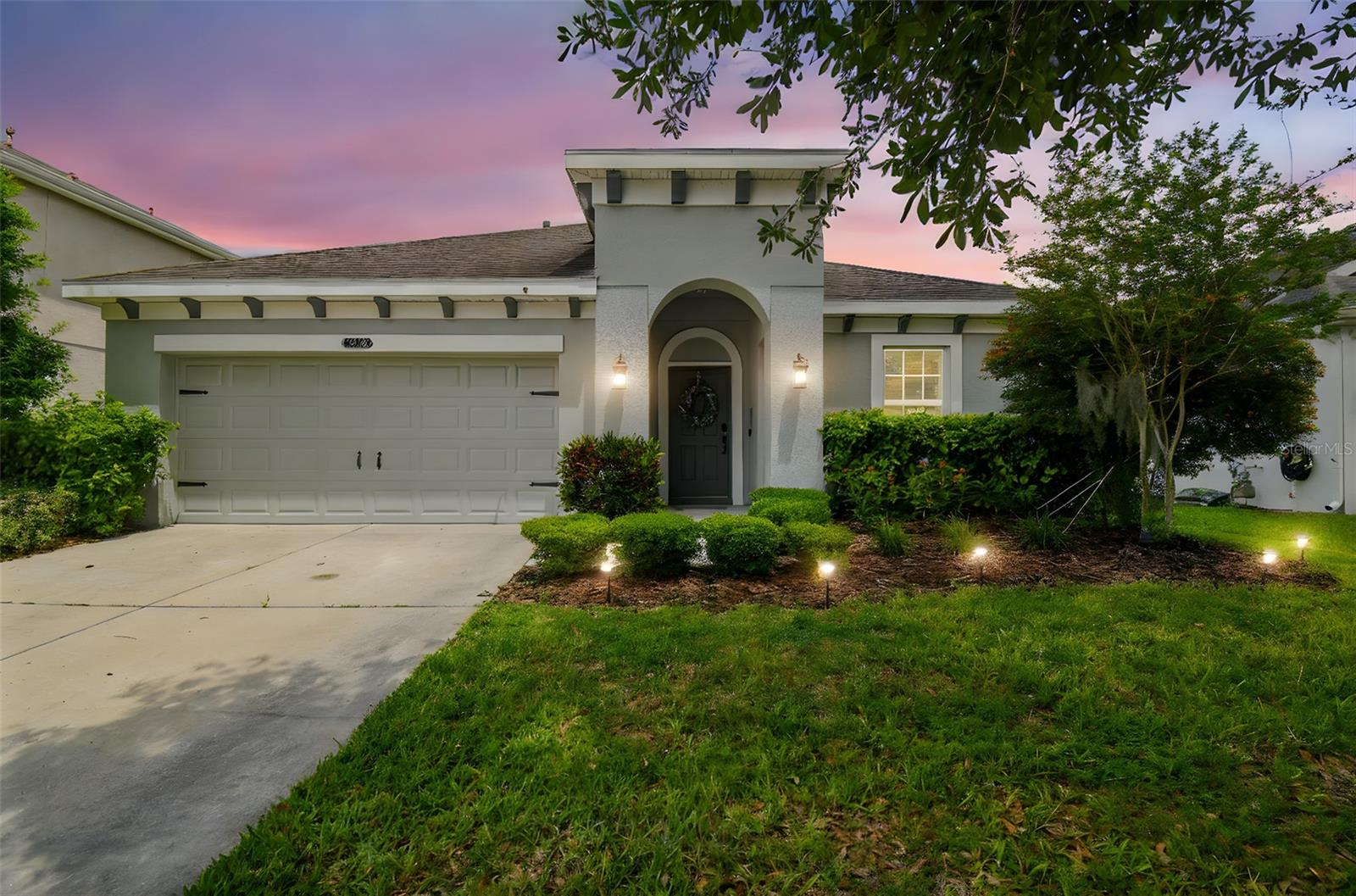 Immaculate 3-bedroom, 2-bath home with den and bonus/media room in beautiful Connerton! This spacious home features an open kitchen with stainless steel appliances, gas range, 42" cabinets with pull-out drawers, granite countertops, and a large island—perfect for cooking and entertaining.
The owner’s suite offers a walk-in closet and an ensuite bath with granite countertops and a walk-in shower. Secondary bedrooms are generously sized, and the versatile bonus room is ideal for a media or game room.
Connerton is a master-planned community offering resort-style living with a 10,000 sq. ft. clubhouse, fitness center, resort-style pool with water slides and splash pad, dog parks, sports courts, and an outdoor amphitheater. Pet-friendly! $75 application fee per adult, $75 lease administraiton fee upon approval.