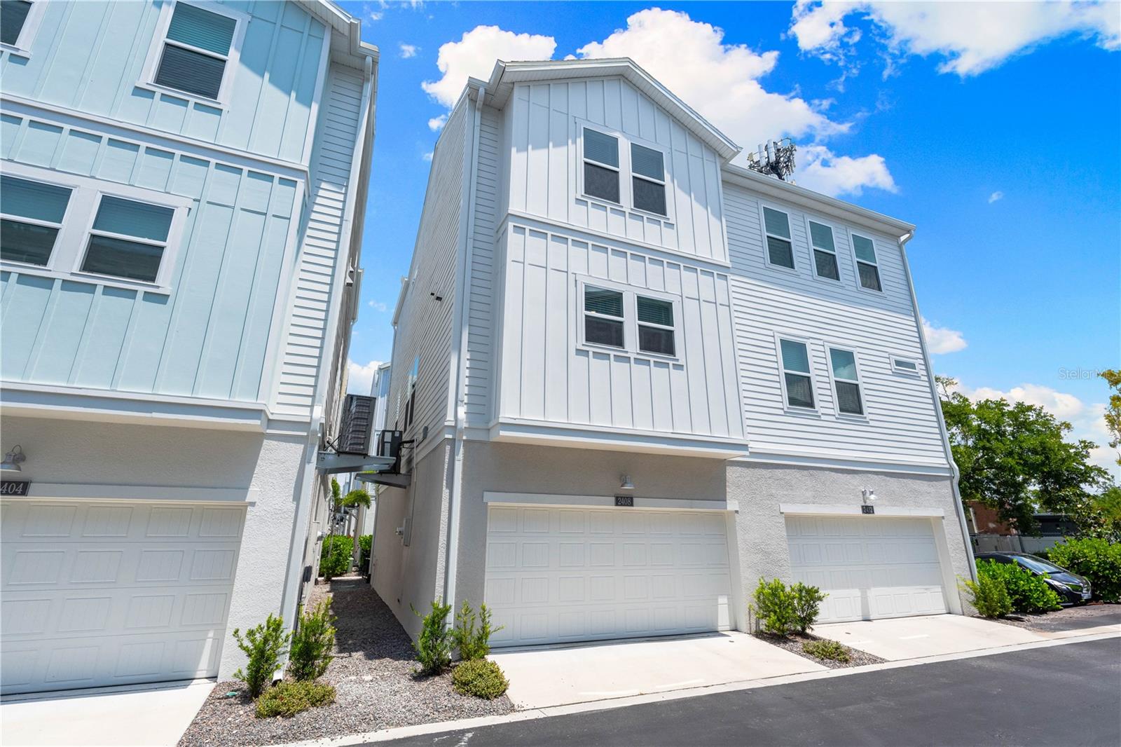 2408 EZZELL COURT