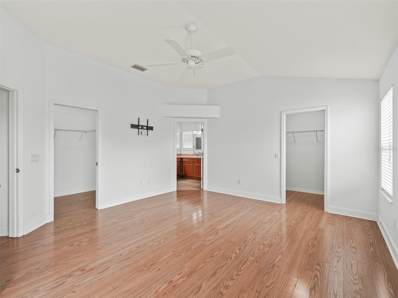 BISON VLY - Residential