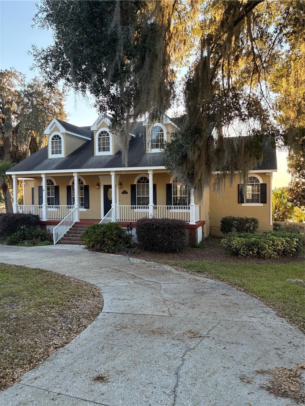 Photo of 41515 Silver Drive, Umatilla, FL 32784 (MLS # G5104940)