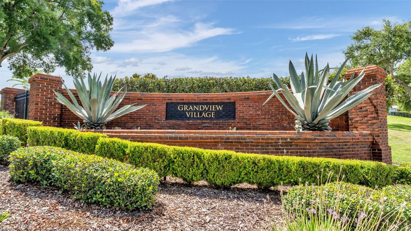 5701 CRESTVIEW DRIVE