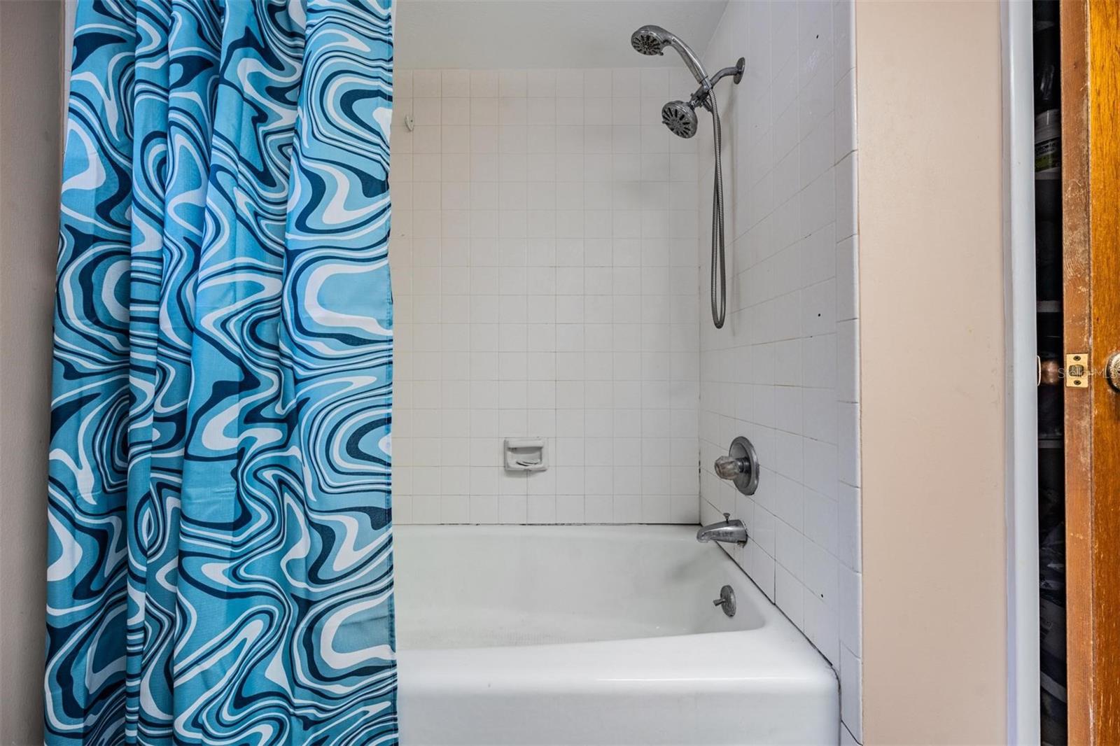 RIVERHILLS PARK UNIT 1 - Residential