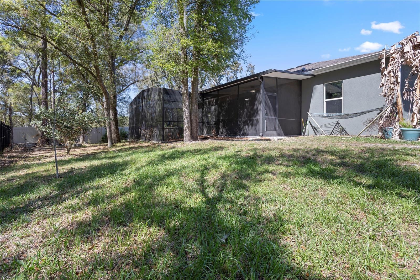 HUNTINGTON DOWNS - Residential