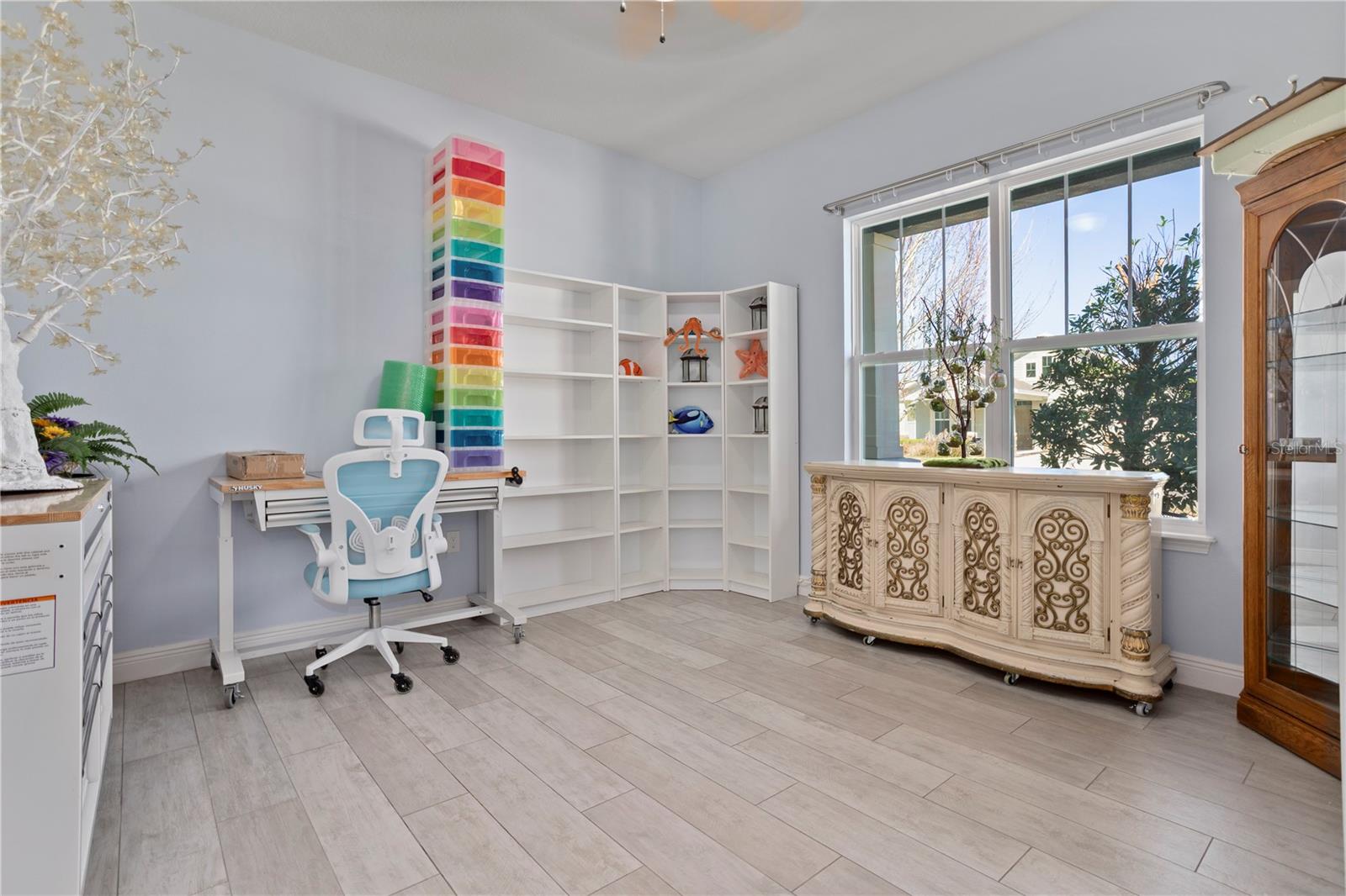 HUNTINGTON DOWNS - Residential