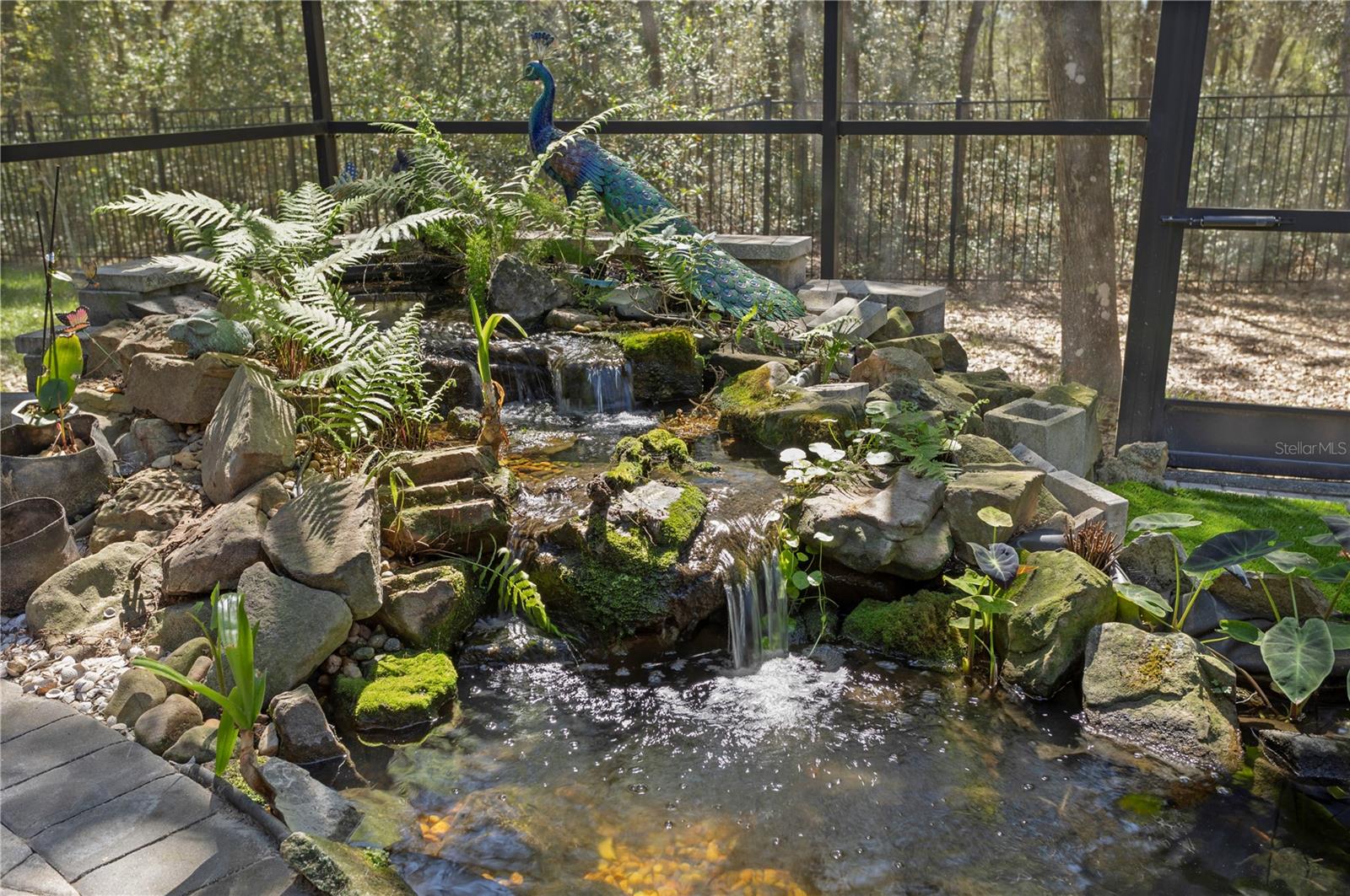 HUNTINGTON DOWNS - Residential