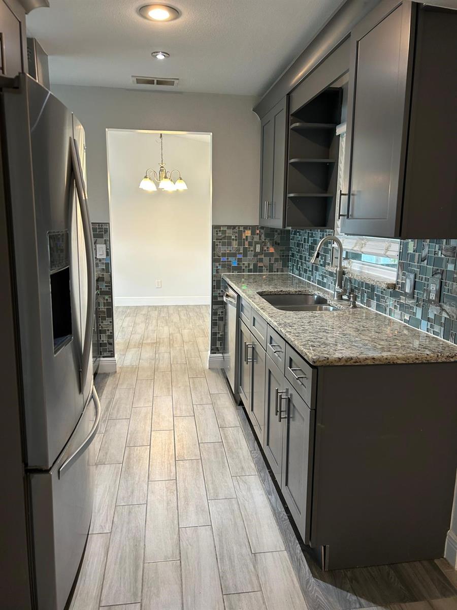 9739 POPLARWOOD COURT