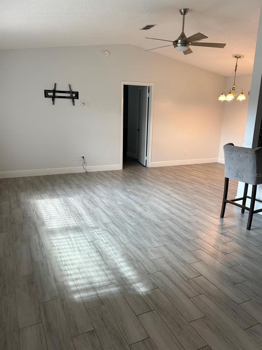 9739 POPLARWOOD COURT