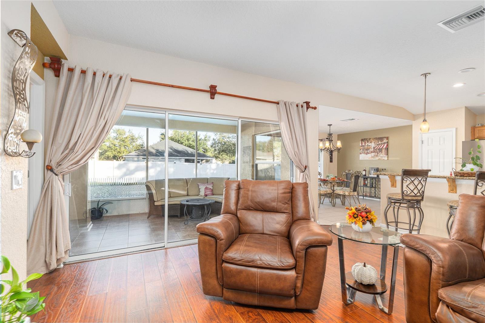 RED HAWK - Residential