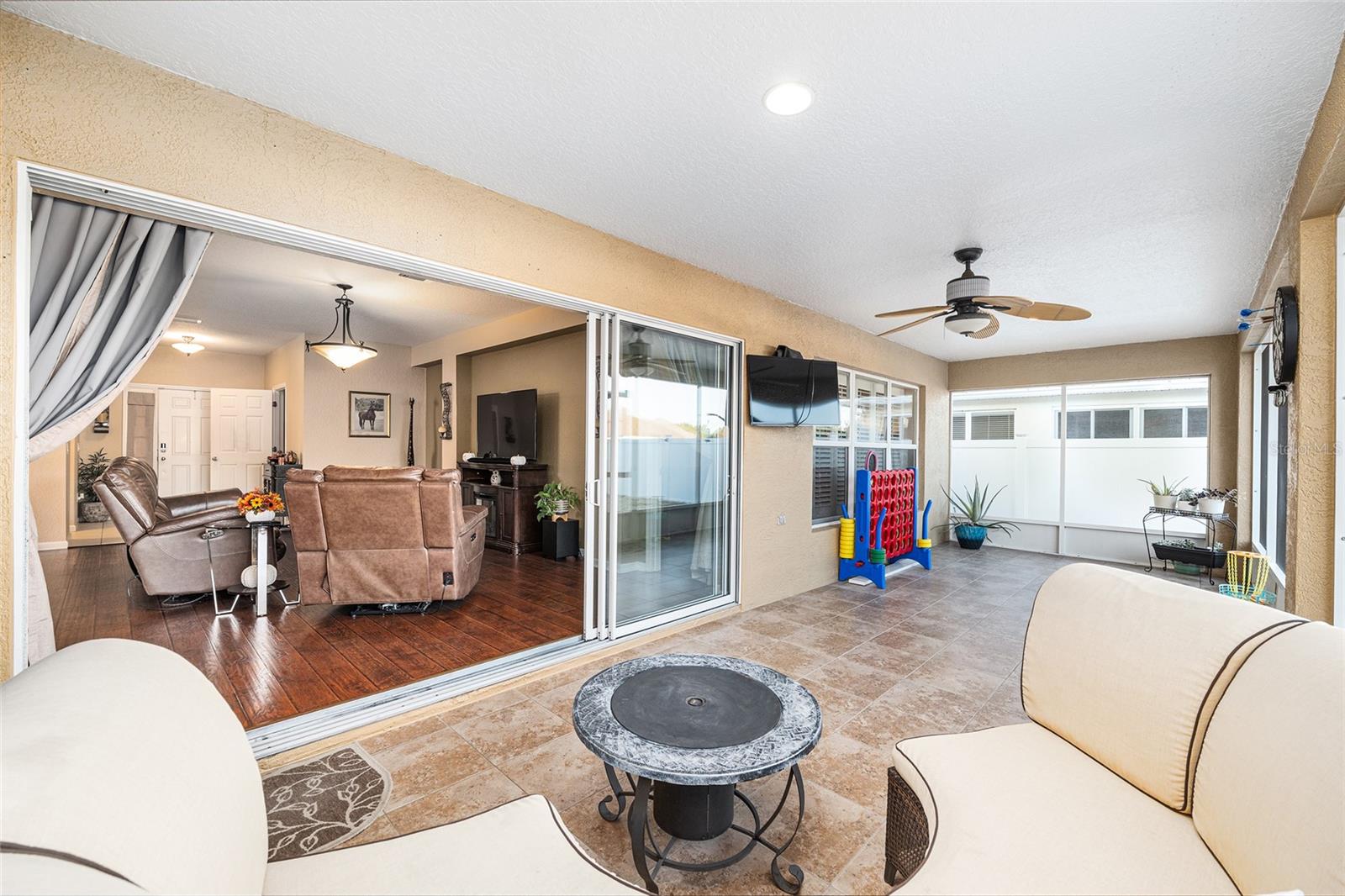 RED HAWK - Residential