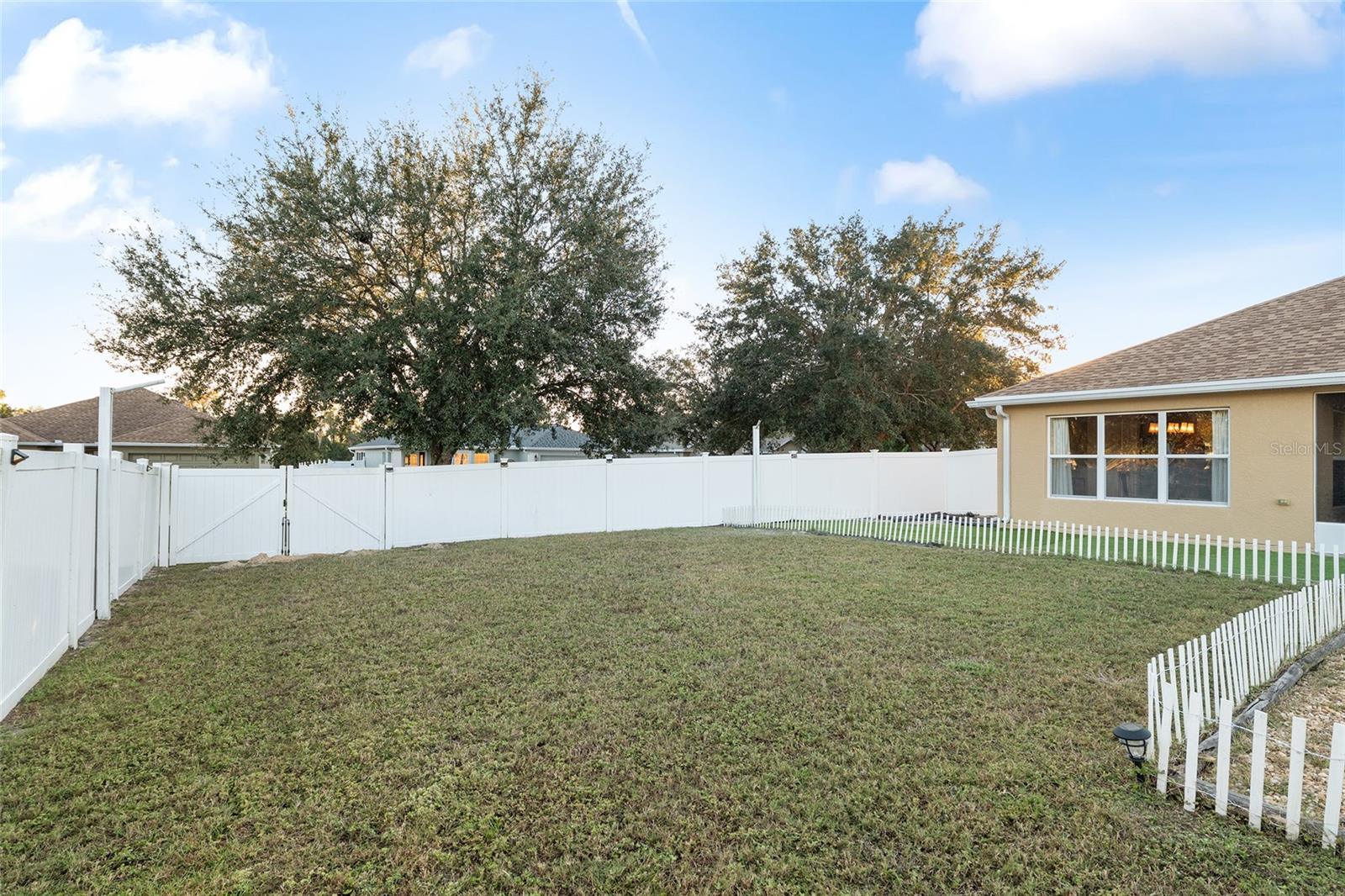 RED HAWK - Residential