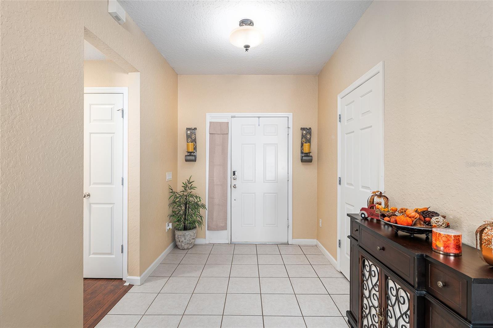 RED HAWK - Residential