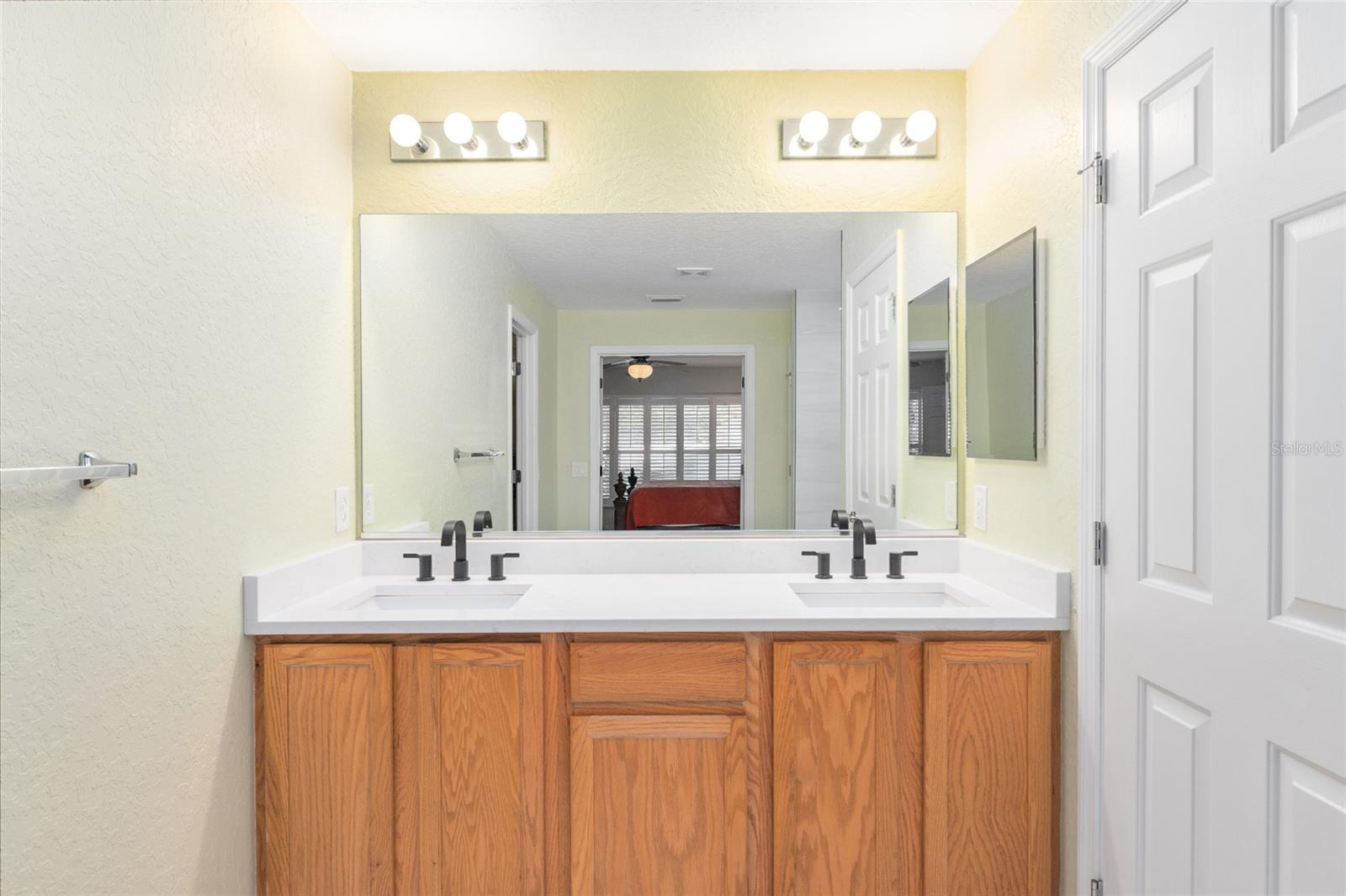 RED HAWK - Residential