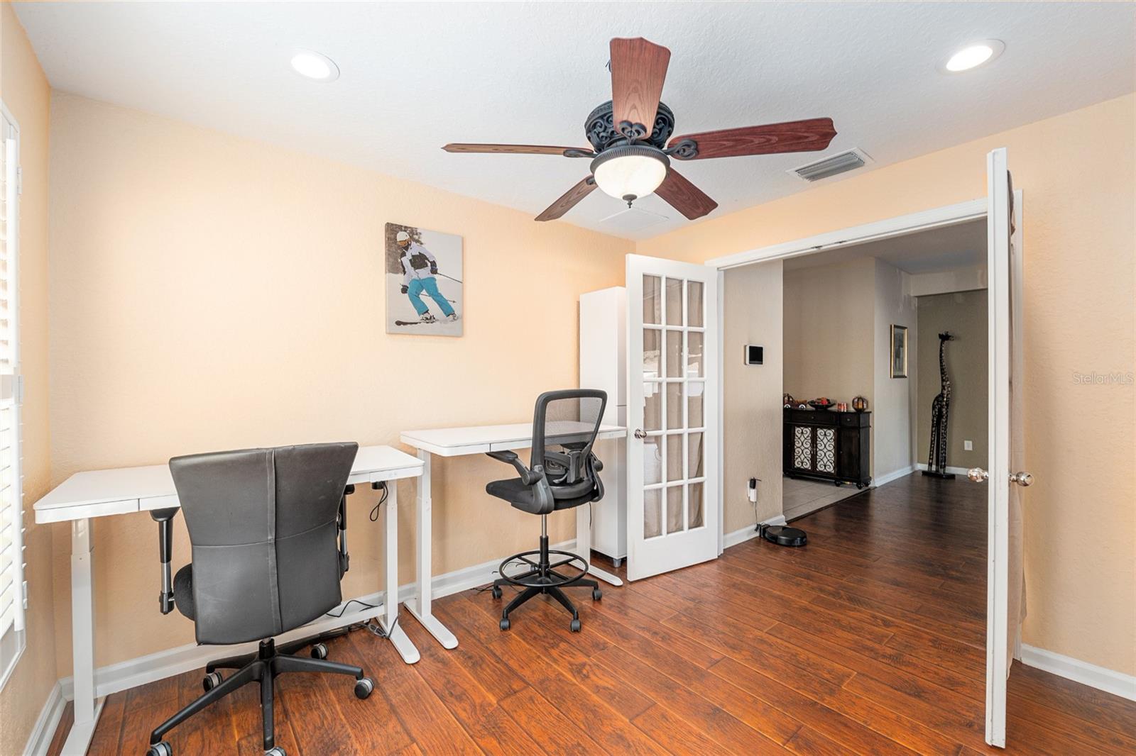 RED HAWK - Residential