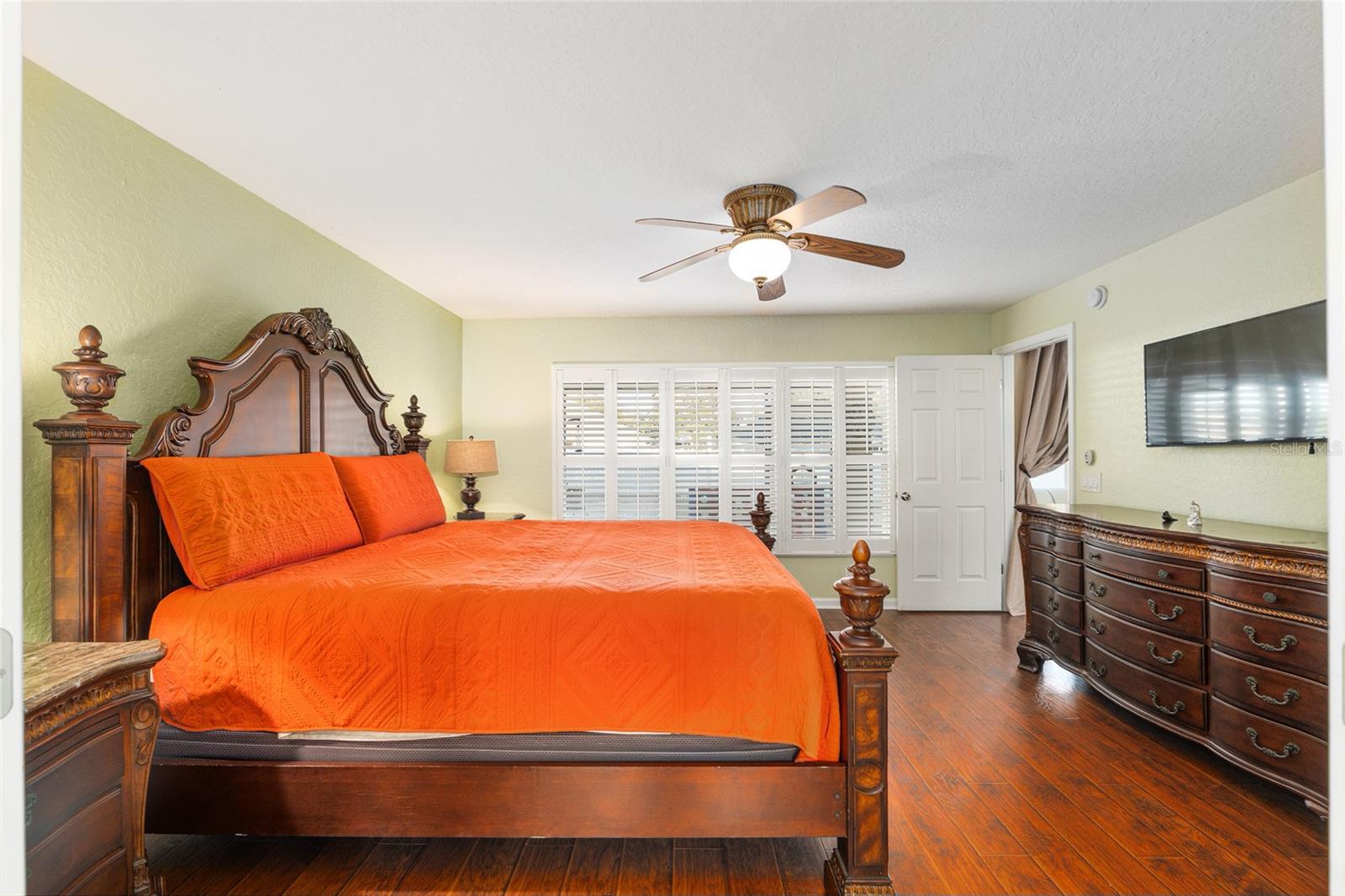 RED HAWK - Residential