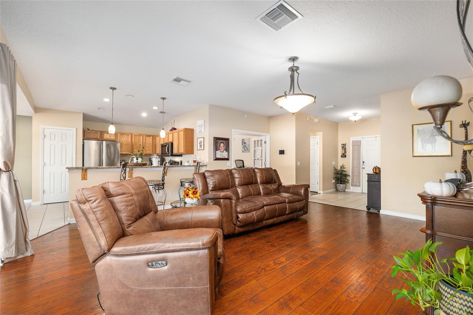 RED HAWK - Residential