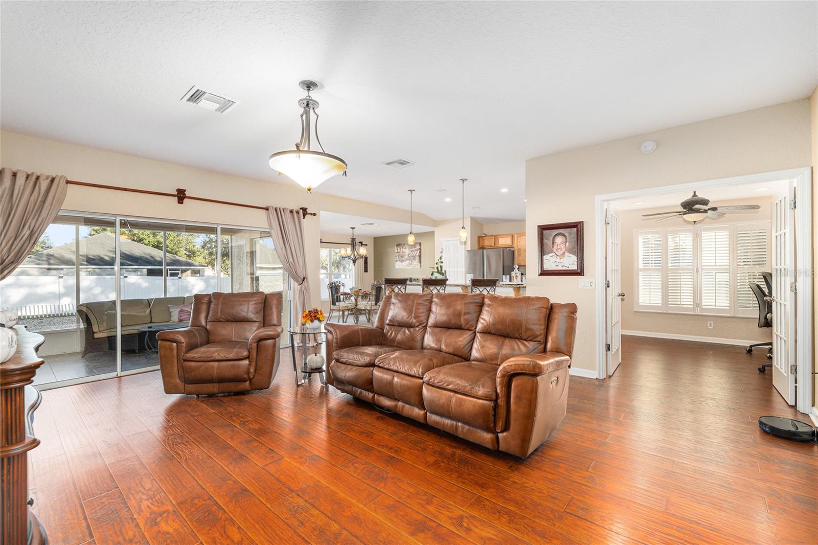 RED HAWK - Residential