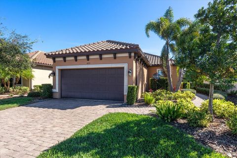 A home in PALMETTO