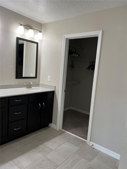 Townhouse in KISSIMMEE FL 2625 AMATI DRIVE 20.jpg