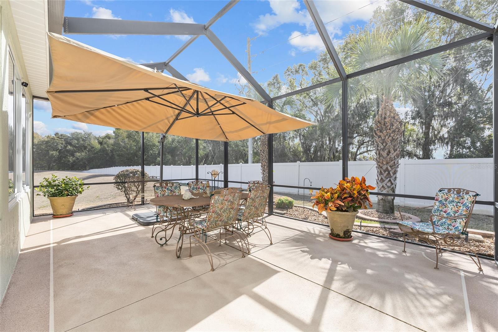 SUMMERGLEN - Residential