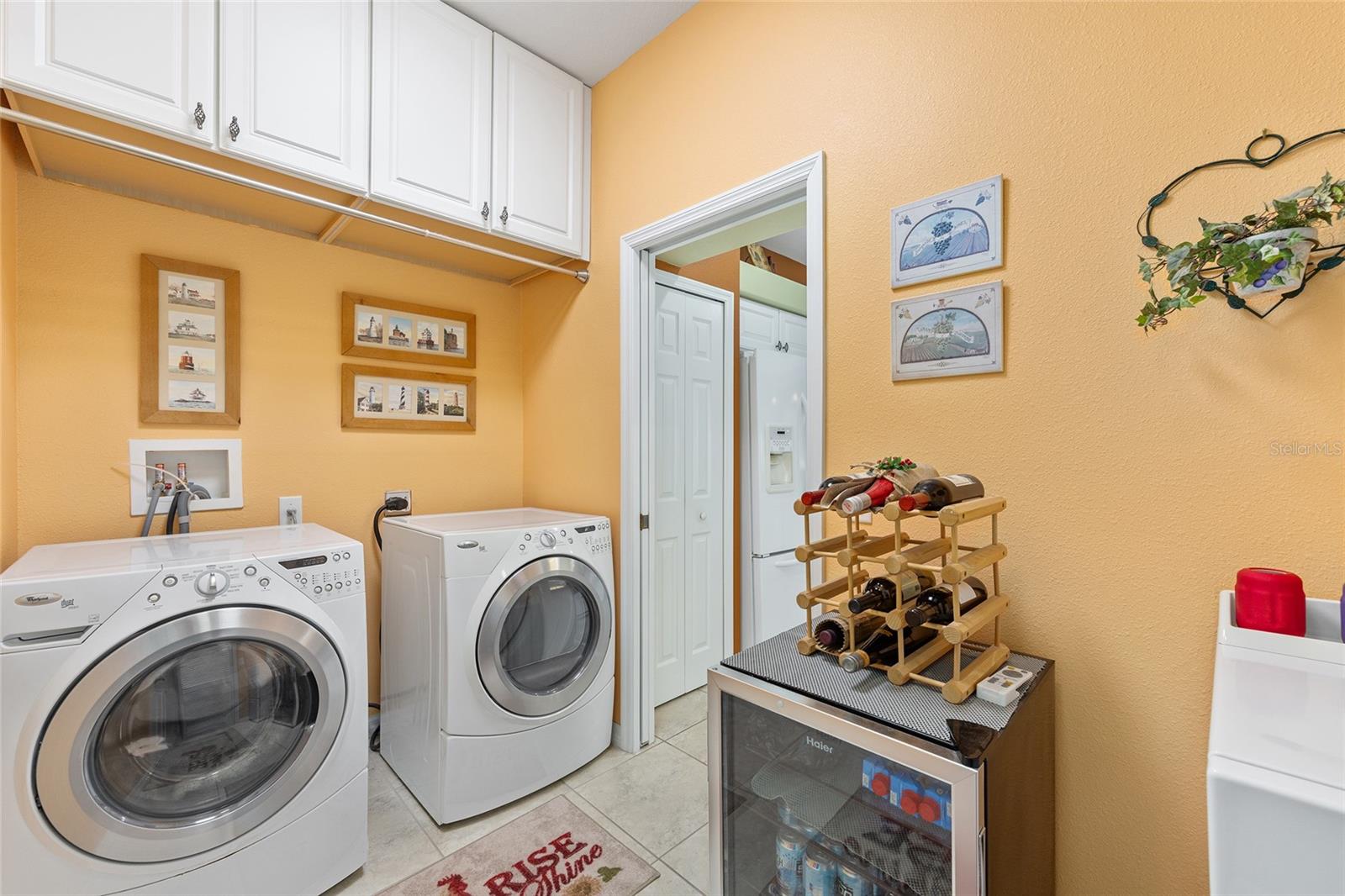 SUMMERGLEN - Residential