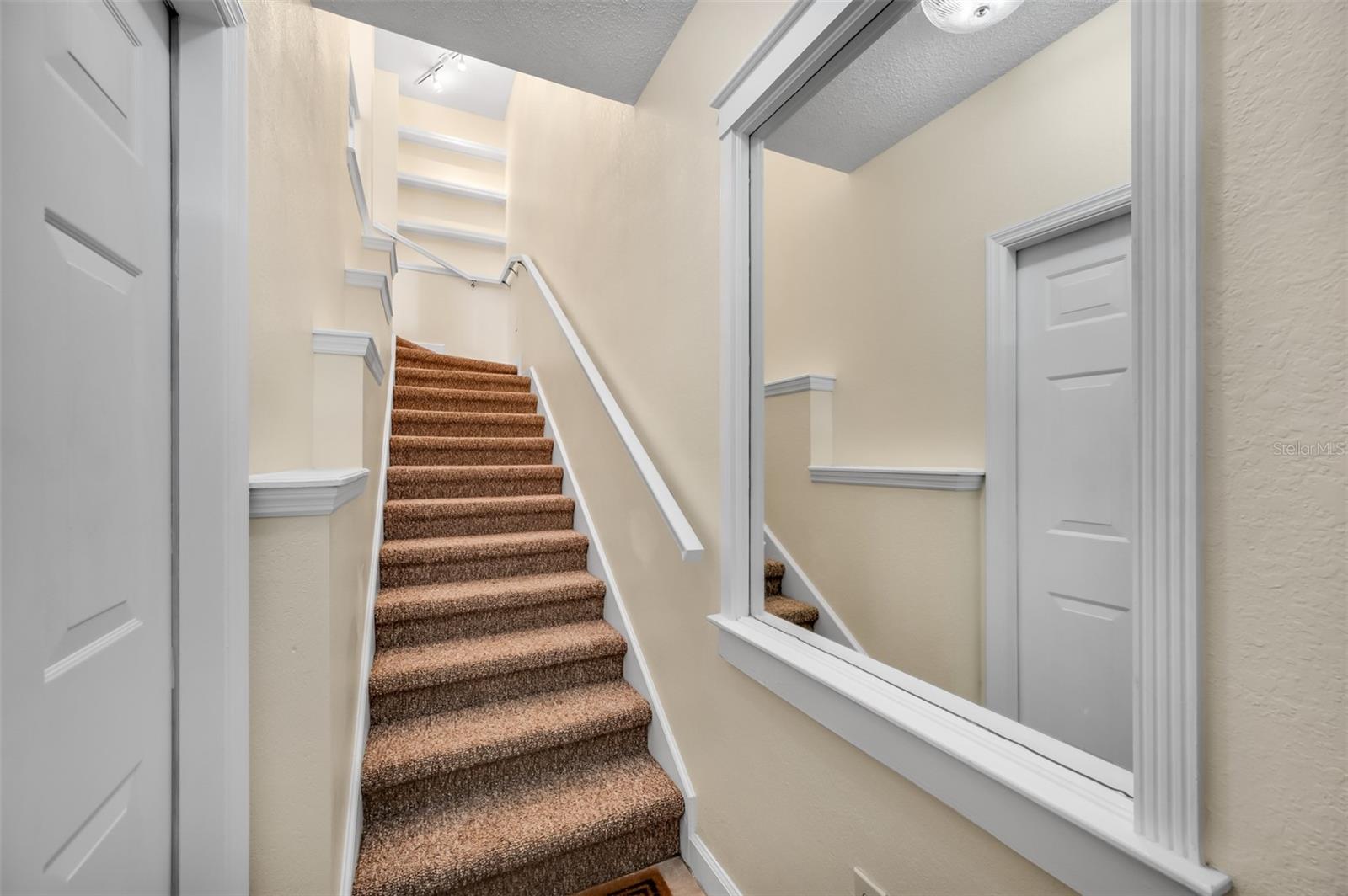 ISLAND PLACE A CONDO - Residential Lease