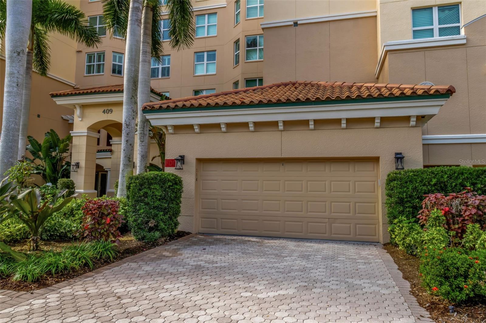 409 N POINT ROAD 1003