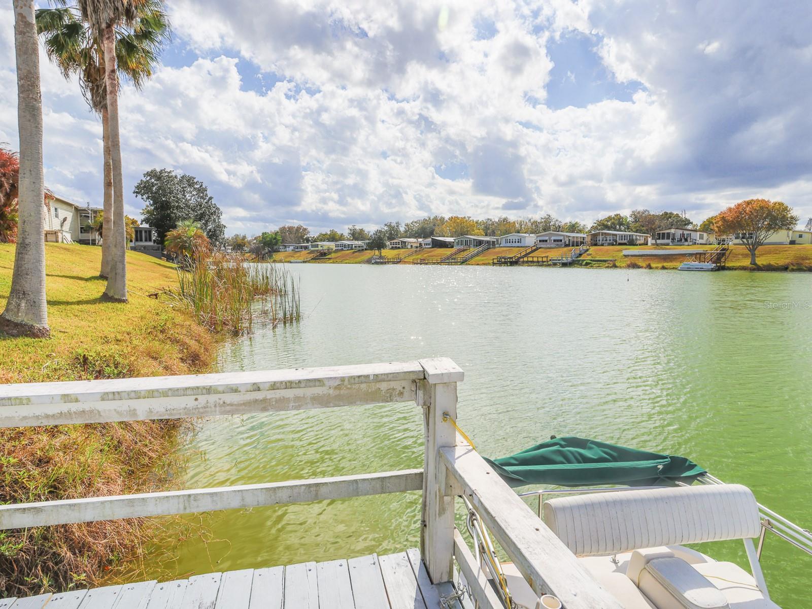 FLORAL LAKES - Residential