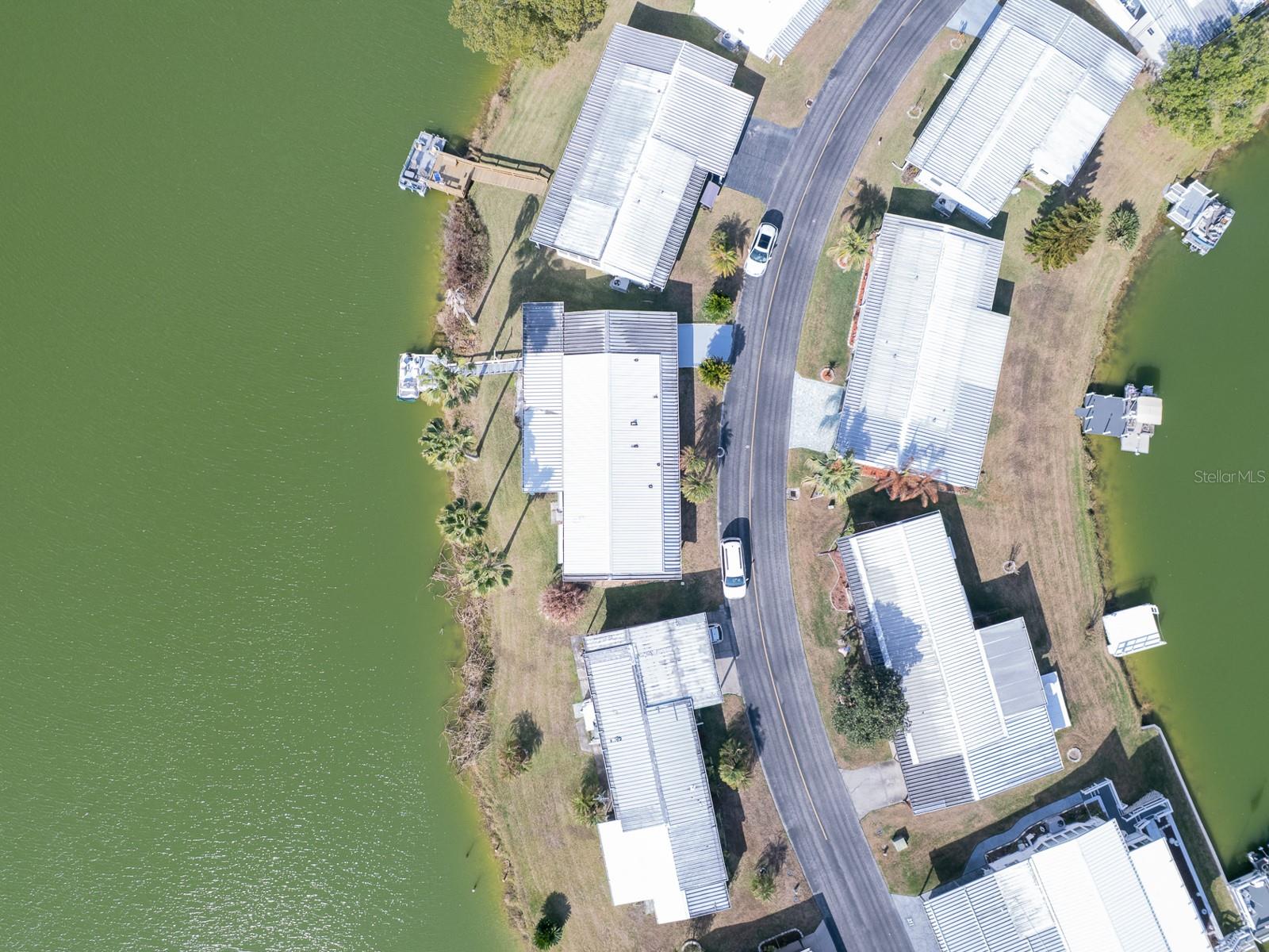 FLORAL LAKES - Residential