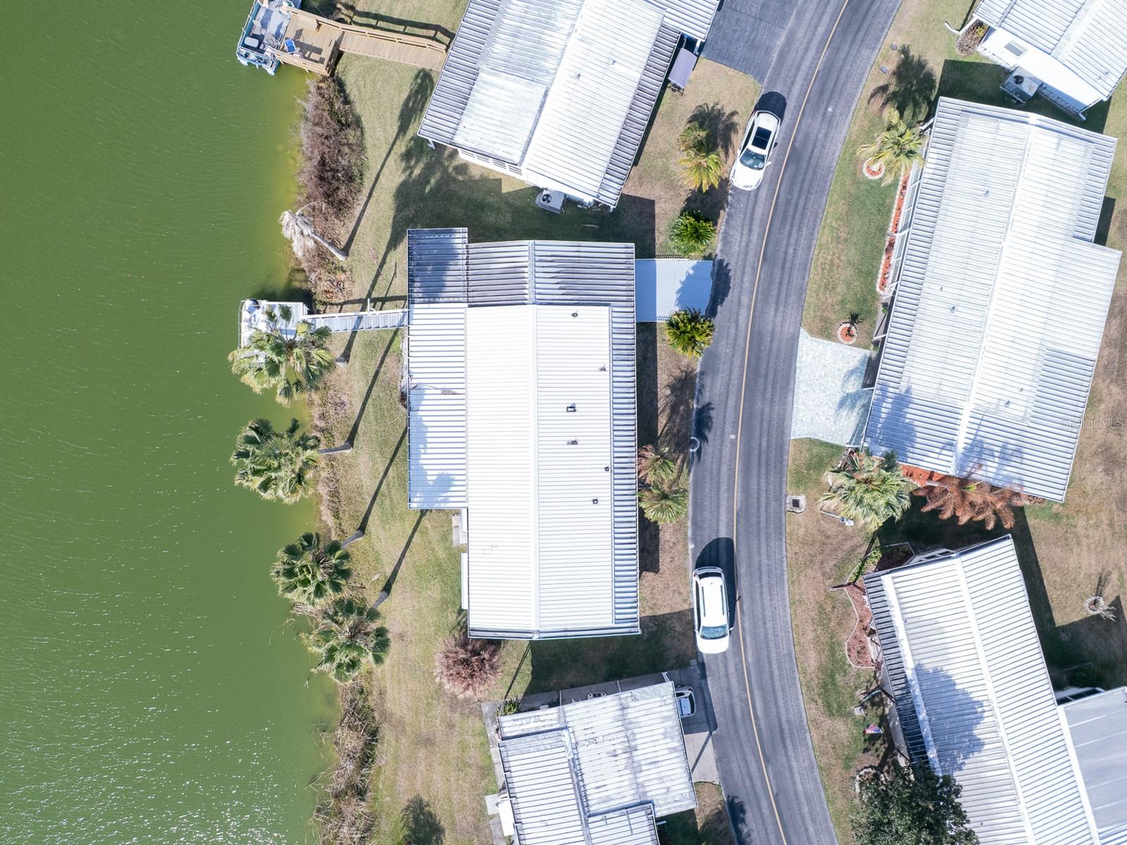 FLORAL LAKES - Residential