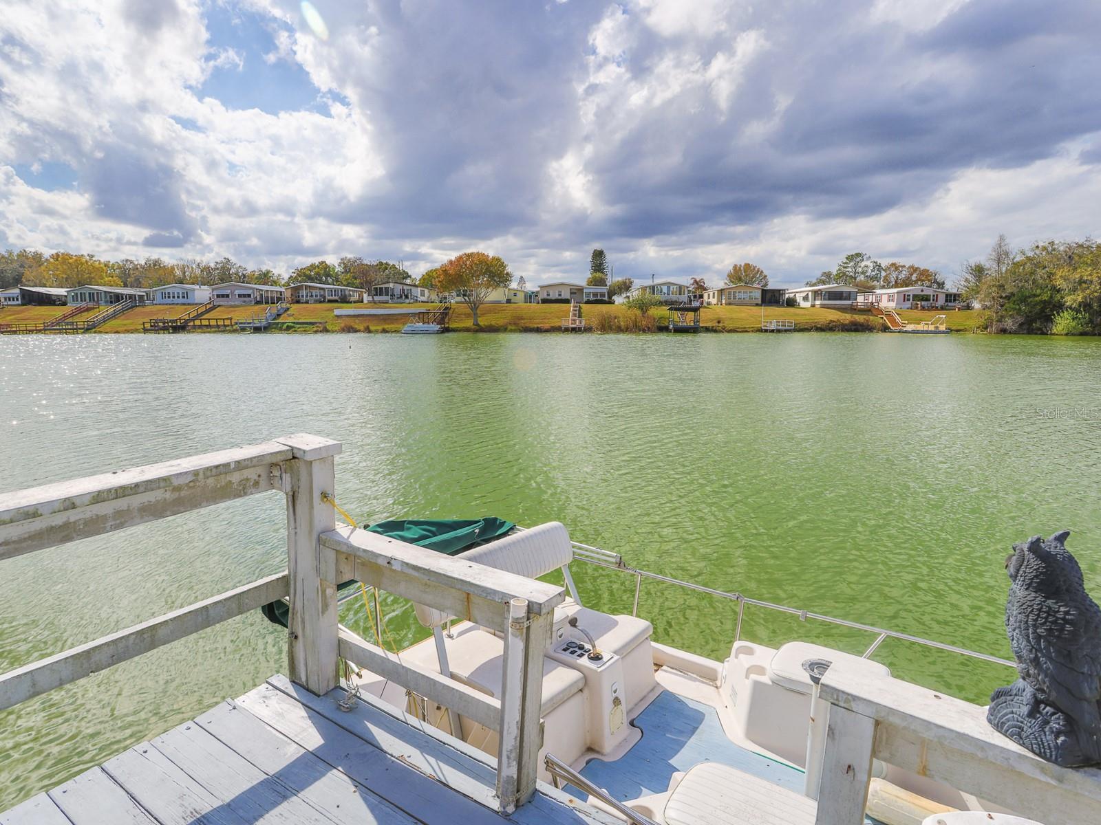 FLORAL LAKES - Residential