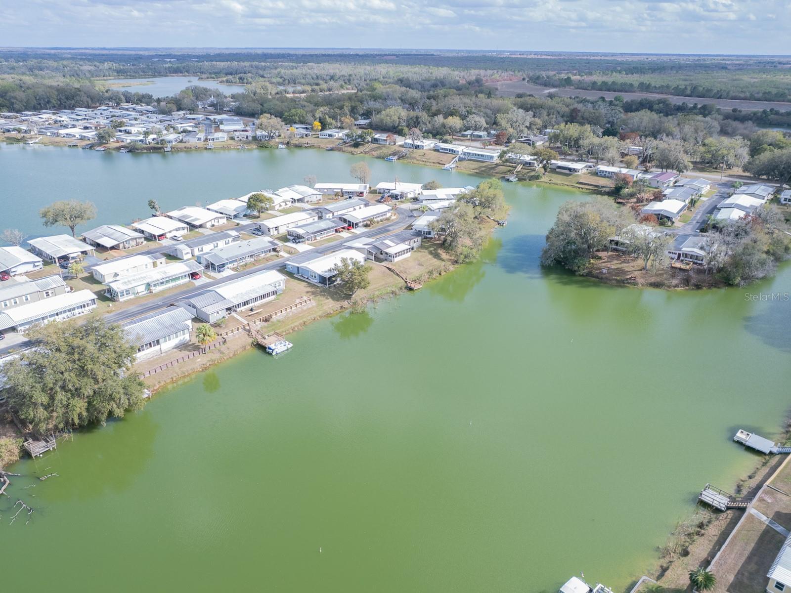 FLORAL LAKES - Residential