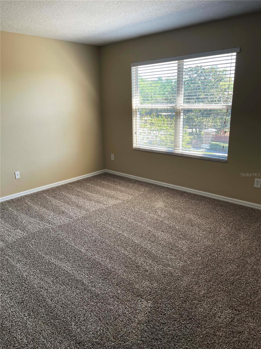 RETREAT AT TWIN LAKES REPLAT - Residential Lease