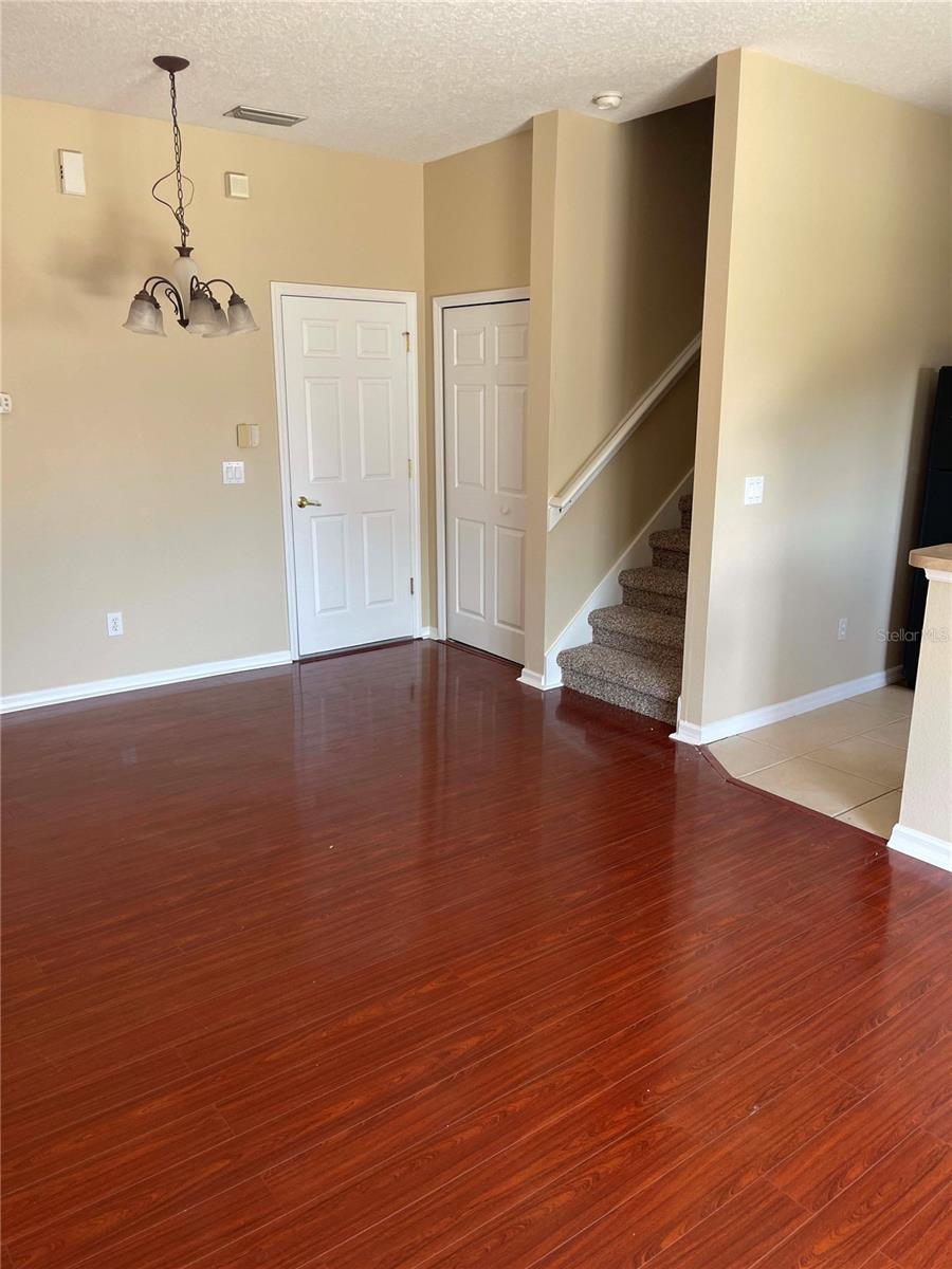 RETREAT AT TWIN LAKES REPLAT - Residential Lease