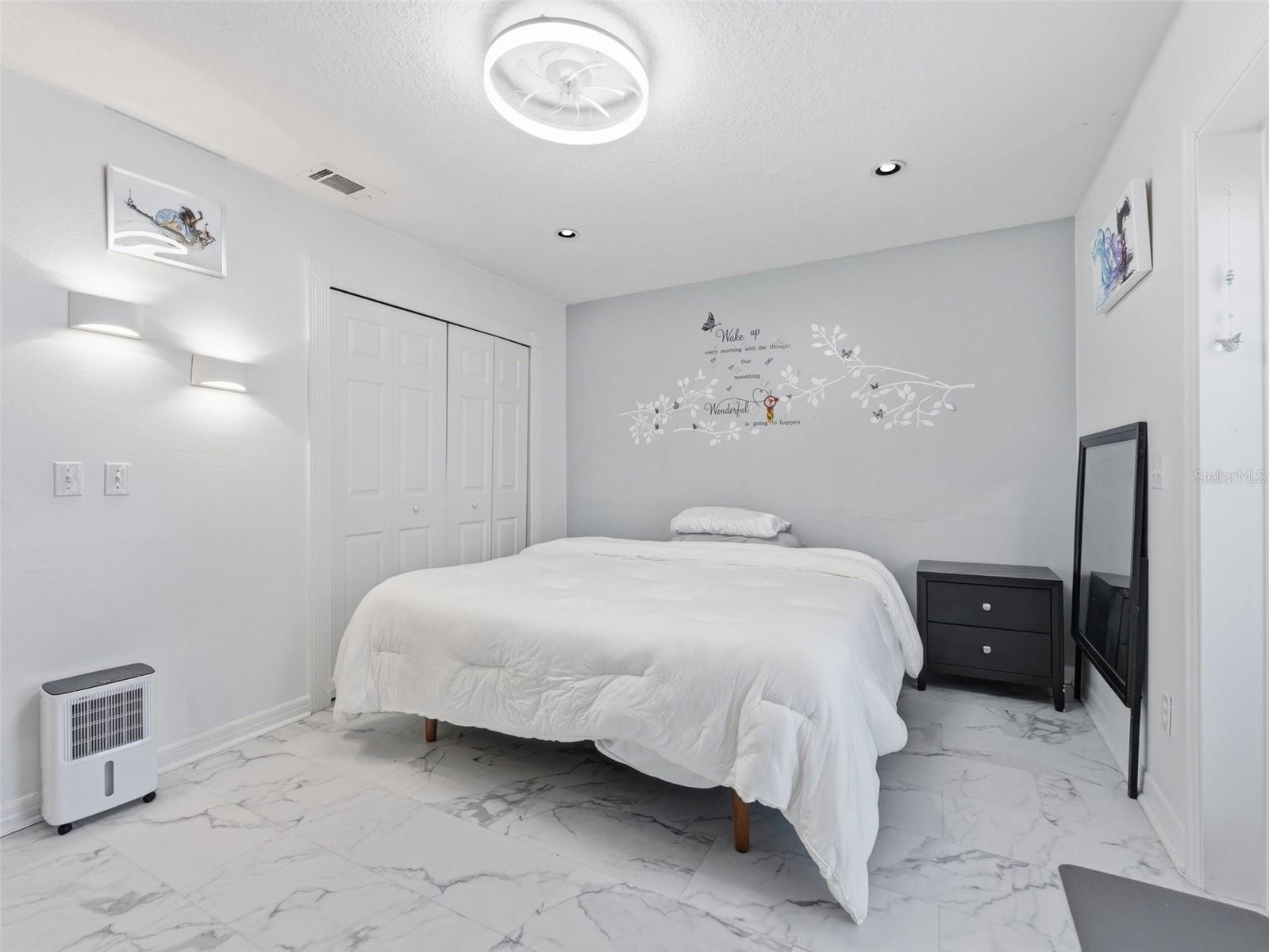 HENDERSON ROAD SUB UNIT 4 - Residential