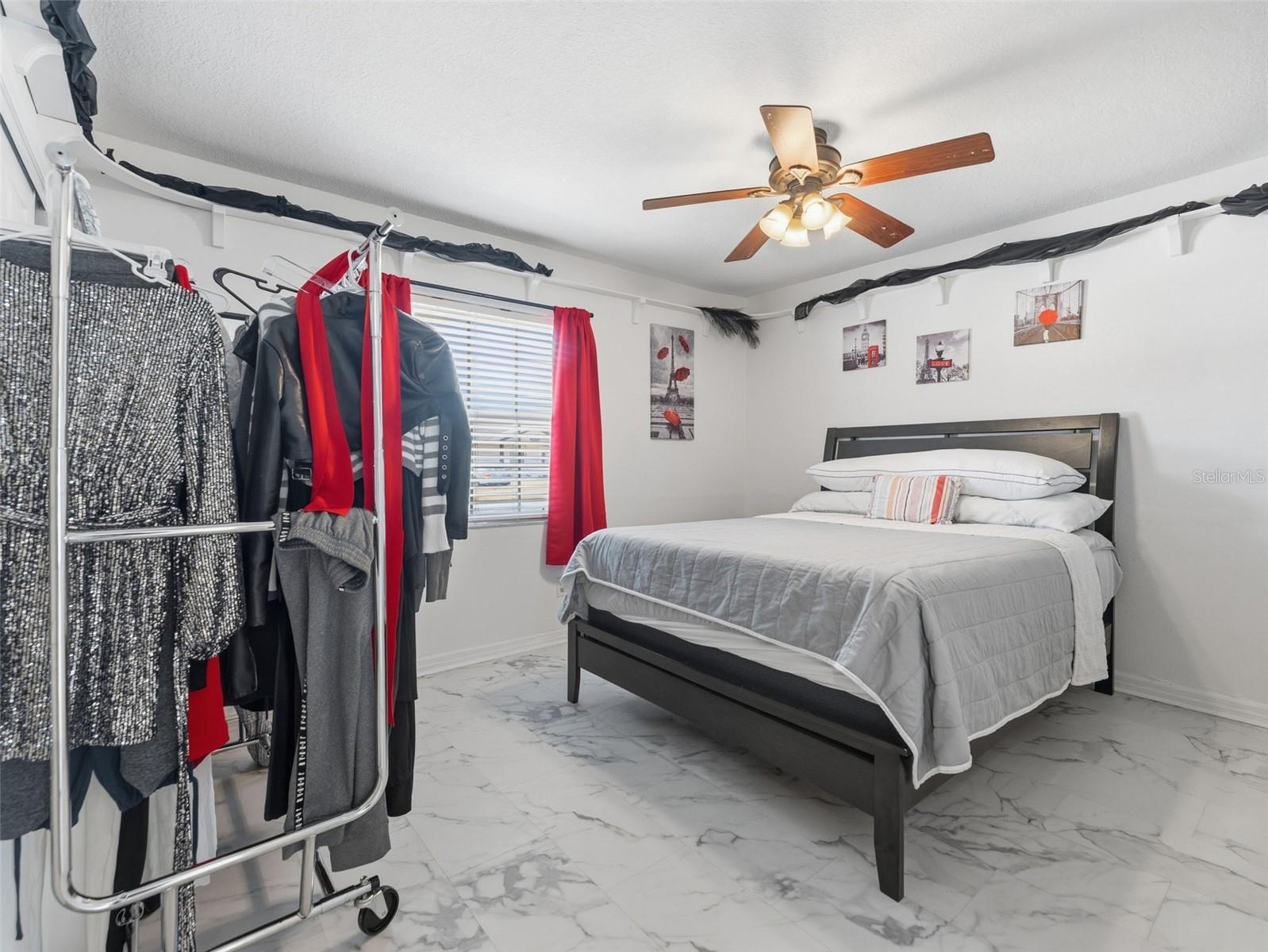 HENDERSON ROAD SUB UNIT 4 - Residential