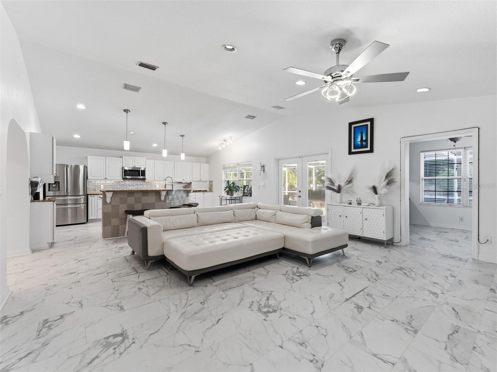 HENDERSON ROAD SUB UNIT 4 - Residential