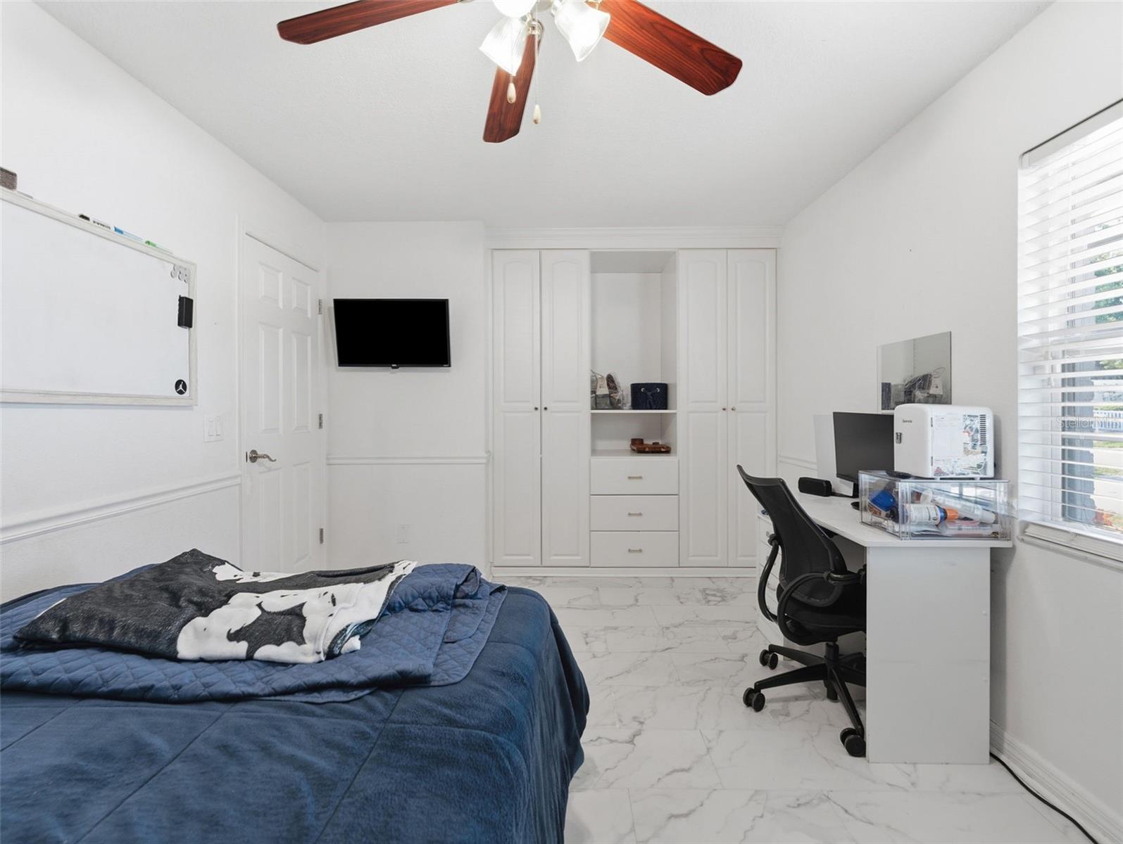 HENDERSON ROAD SUB UNIT 4 - Residential