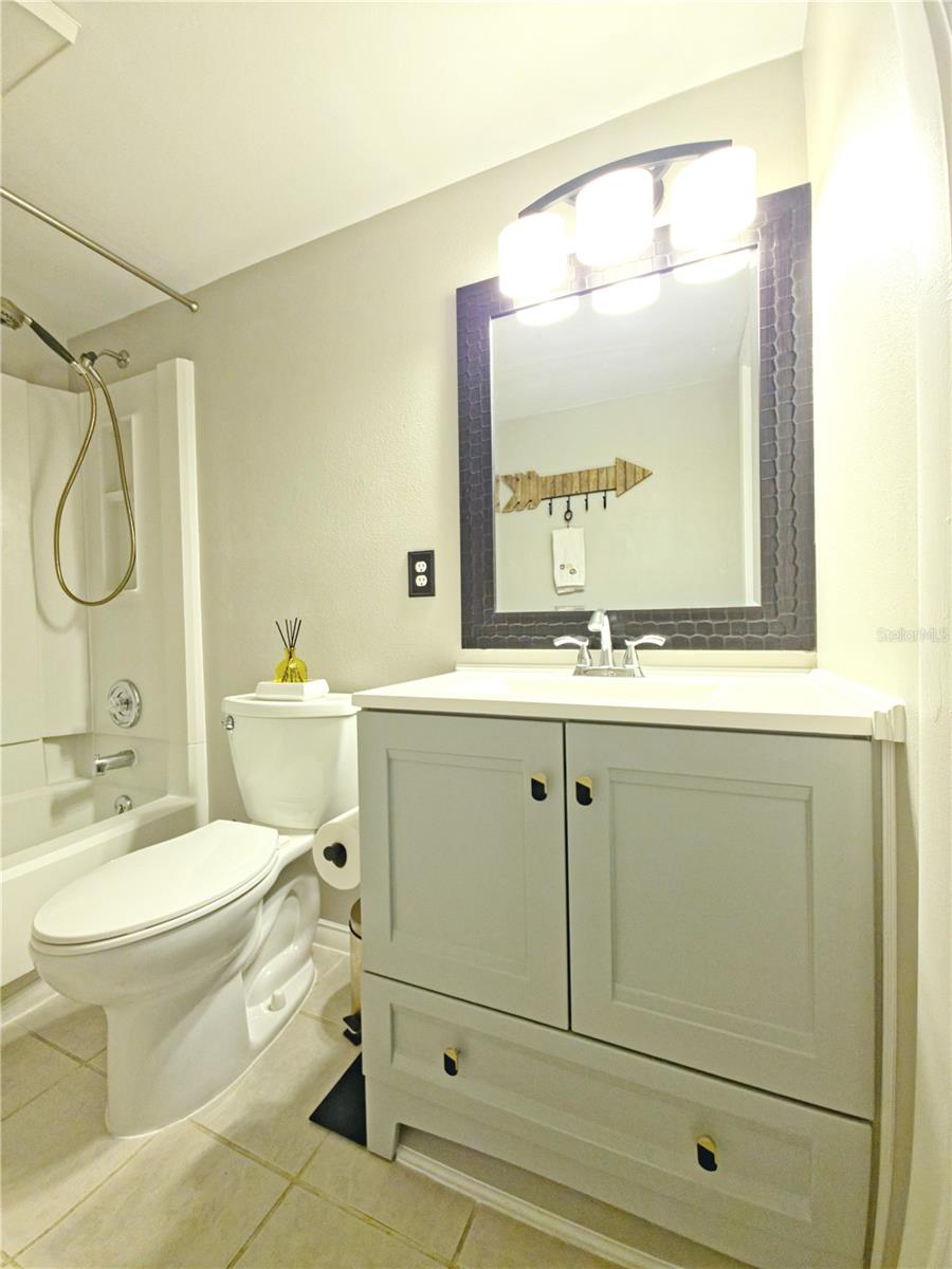 LAS CASAS - Residential Lease