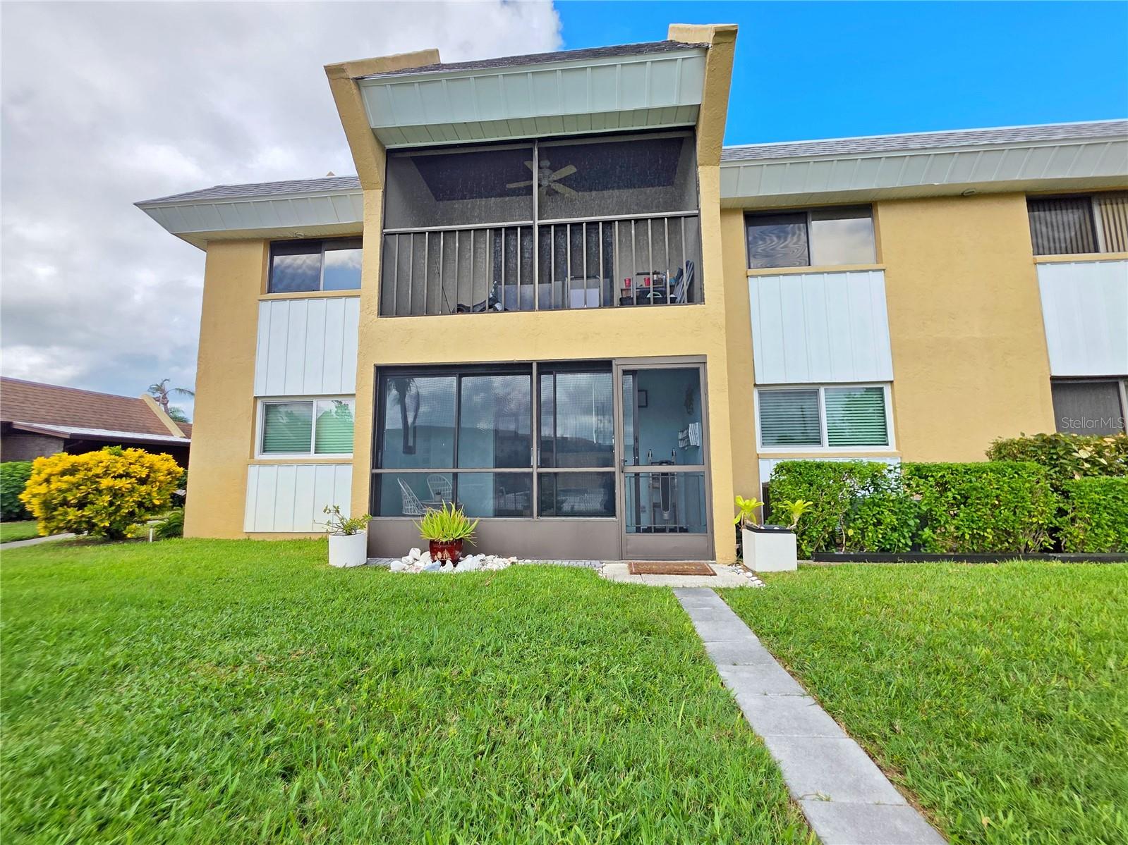 LAS CASAS - Residential Lease