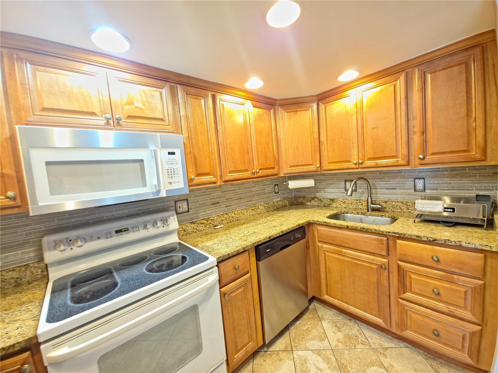LAS CASAS - Residential Lease