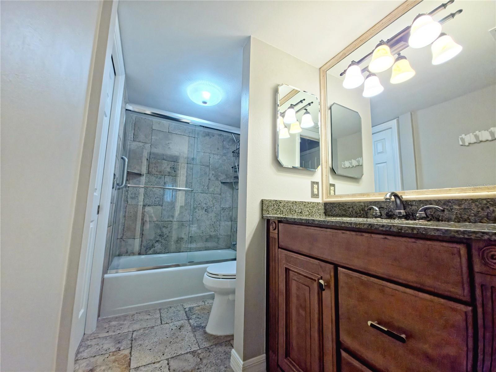 LAS CASAS - Residential Lease