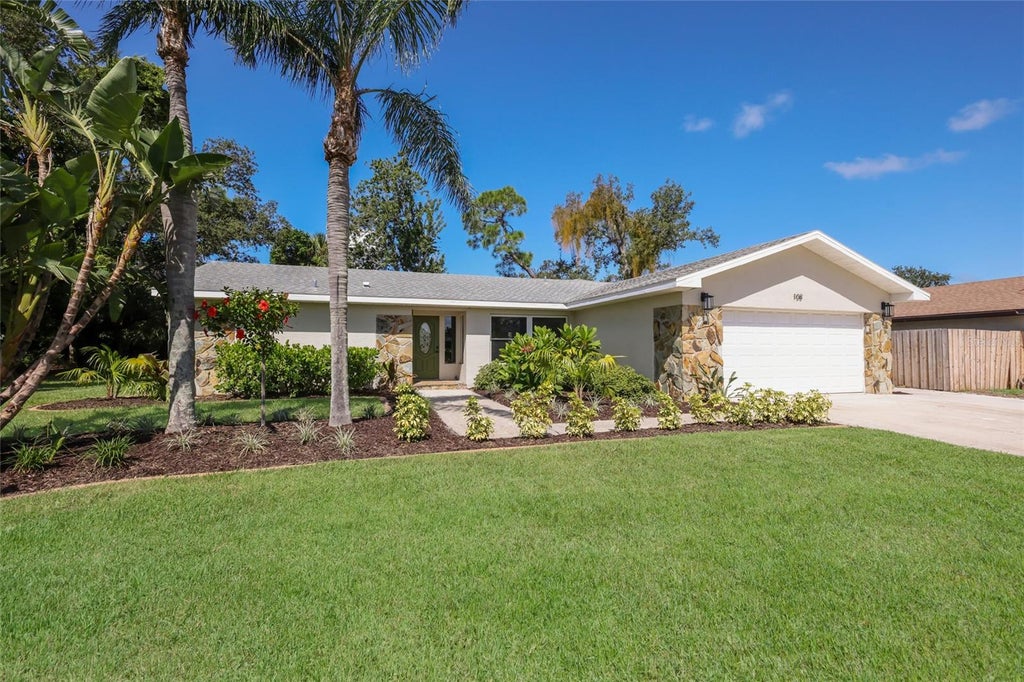Photo of 108 70th Street NW, Bradenton, FL 34209 (MLS # A4703387)