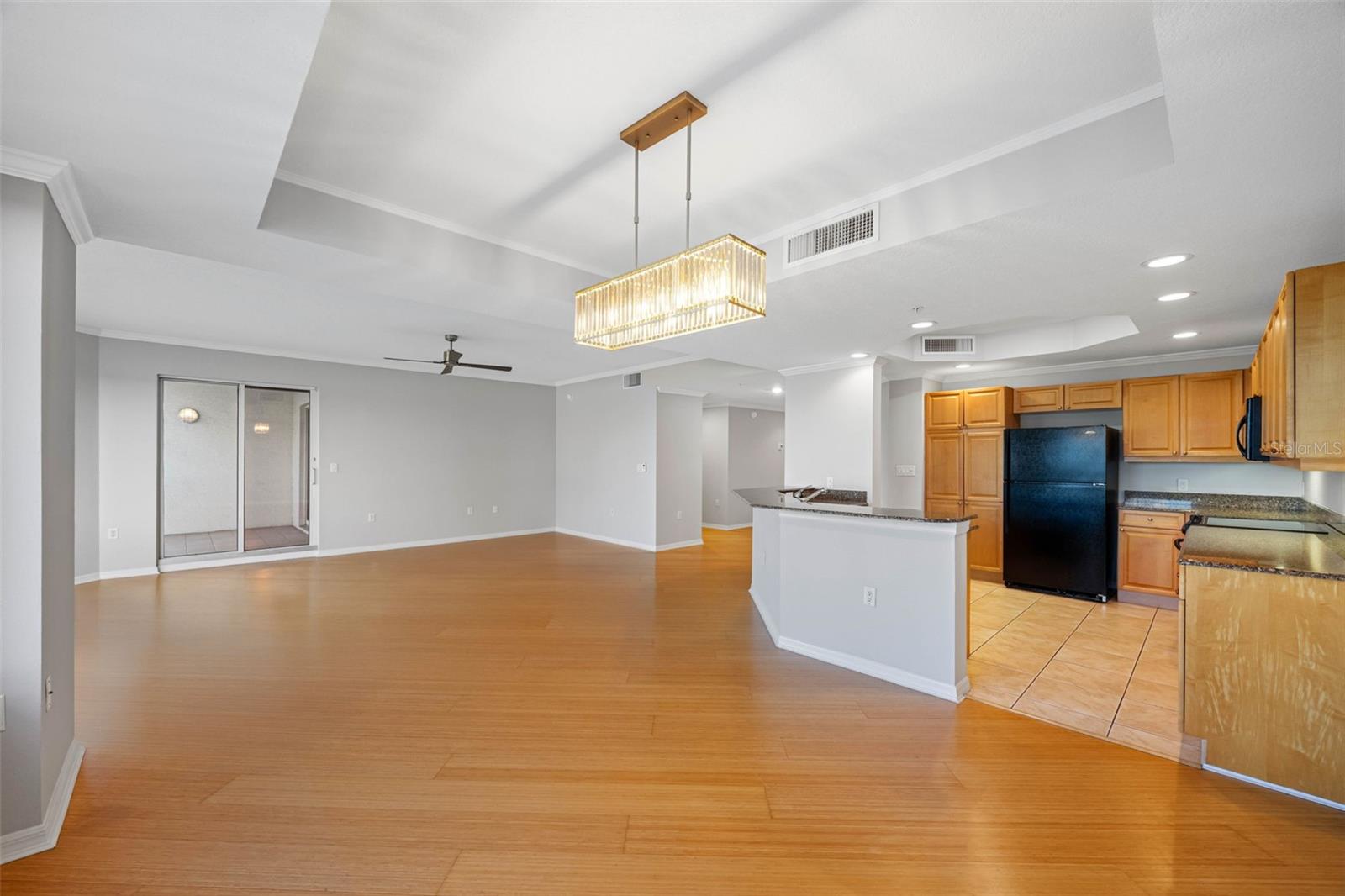 THE GRANDVIEW A CONDO - Residential Lease