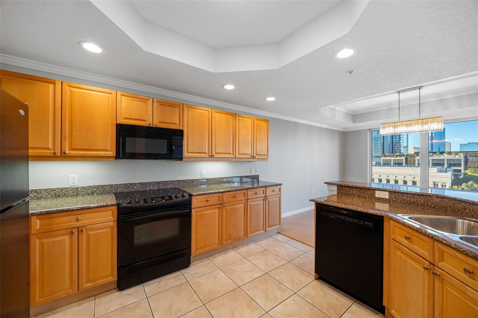 THE GRANDVIEW A CONDO - Residential Lease