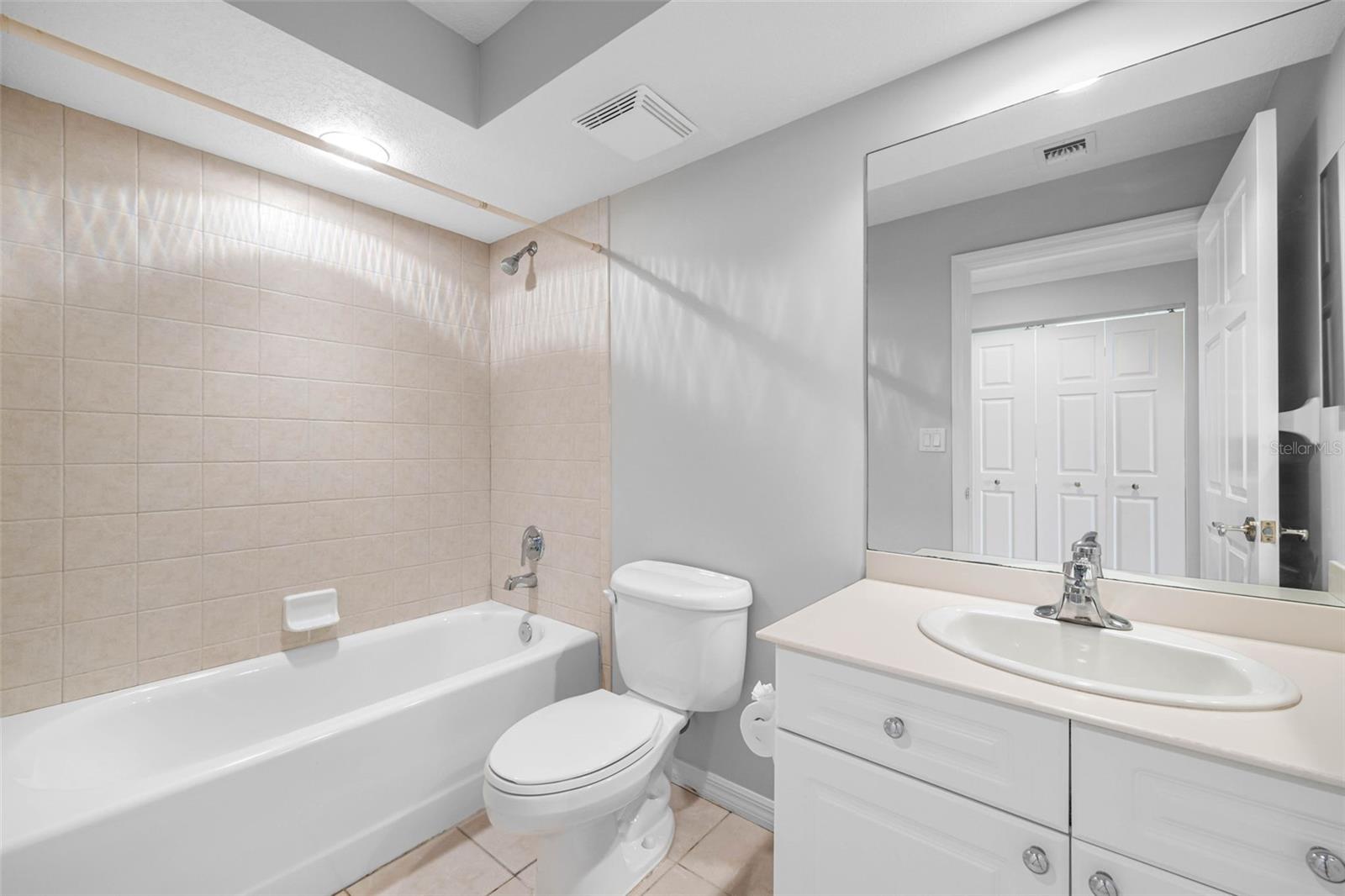 THE GRANDVIEW A CONDO - Residential Lease