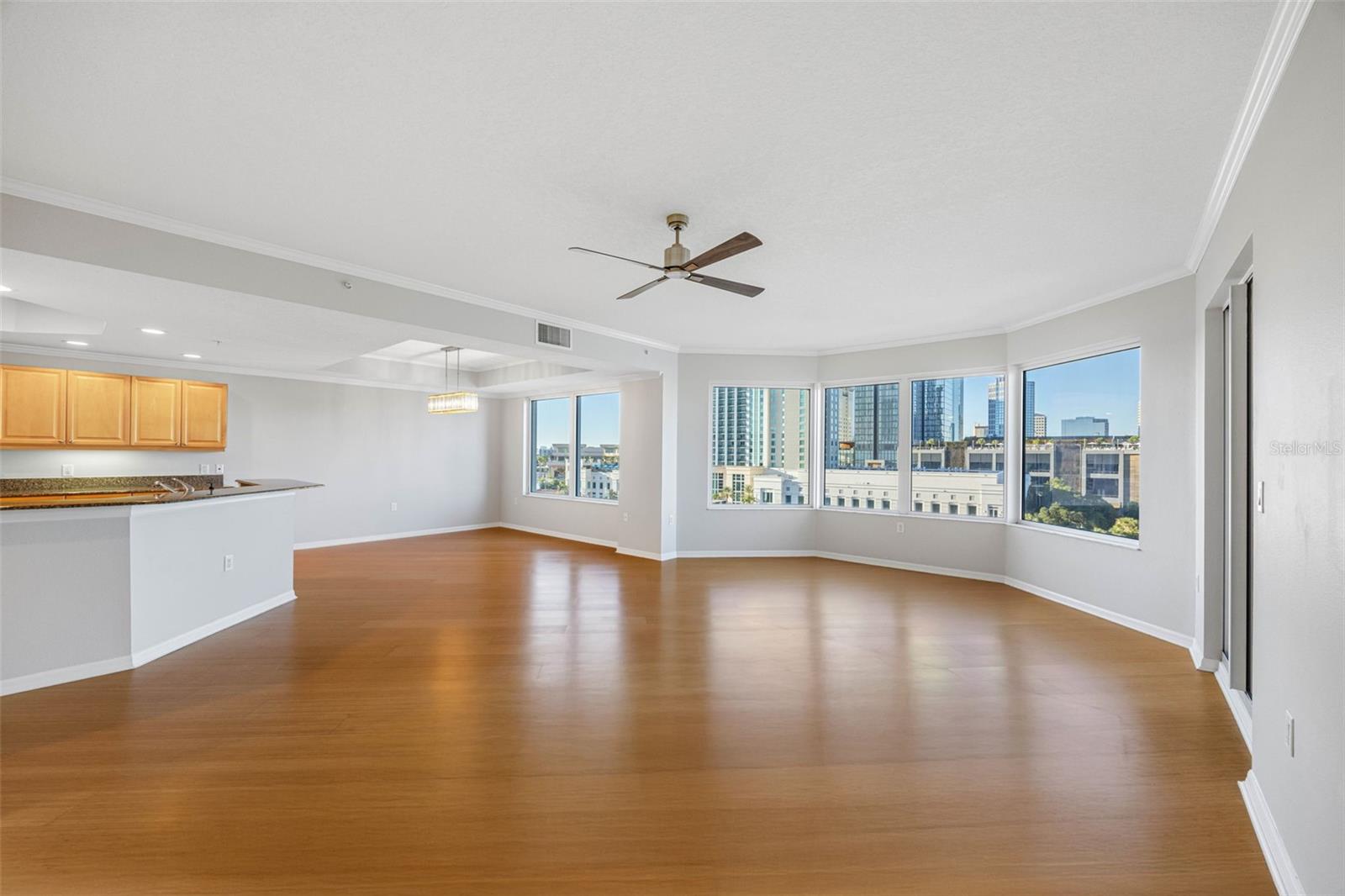 THE GRANDVIEW A CONDO - Residential Lease