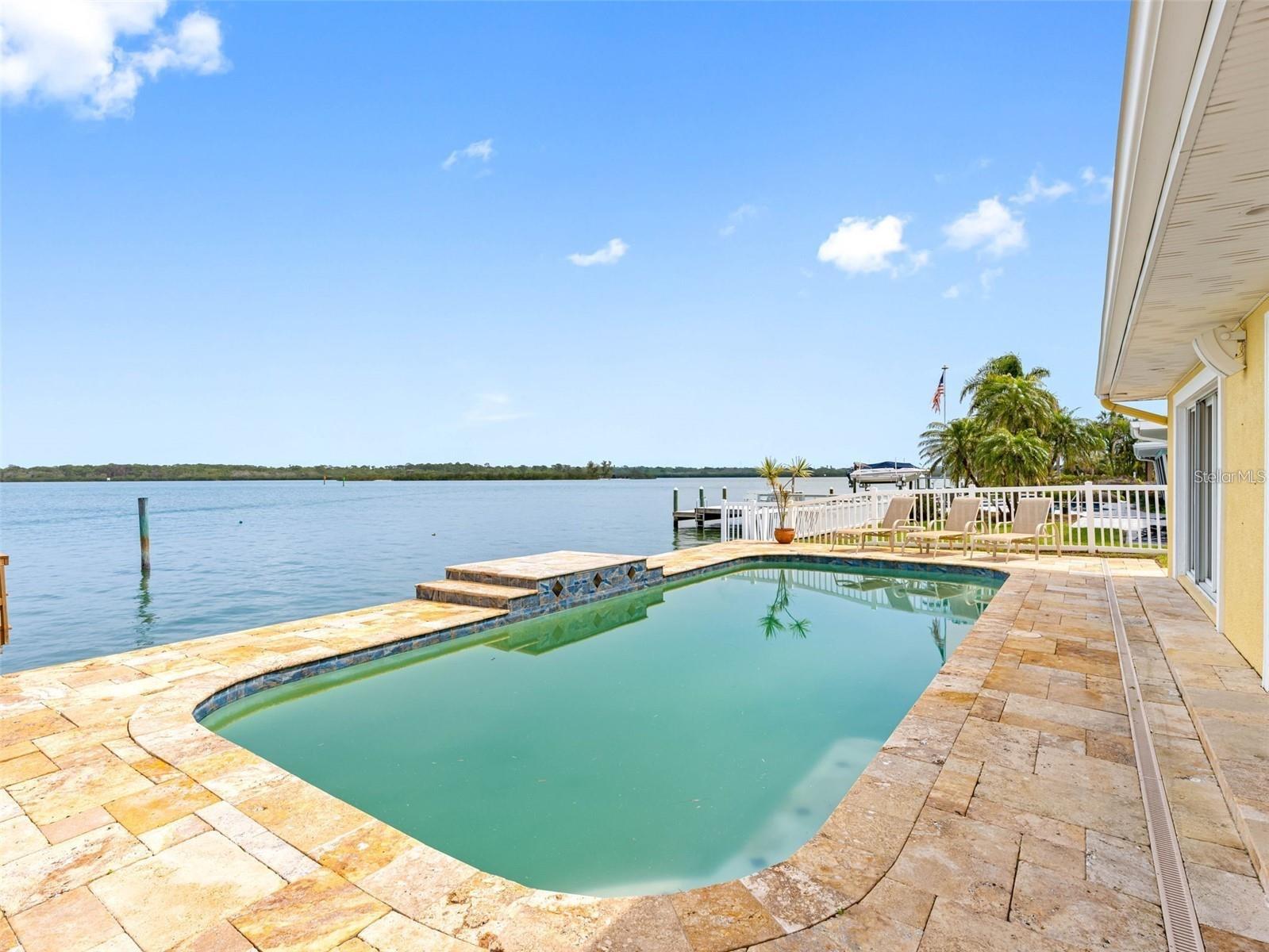 SUNRAY BEACH HOMES - Residential