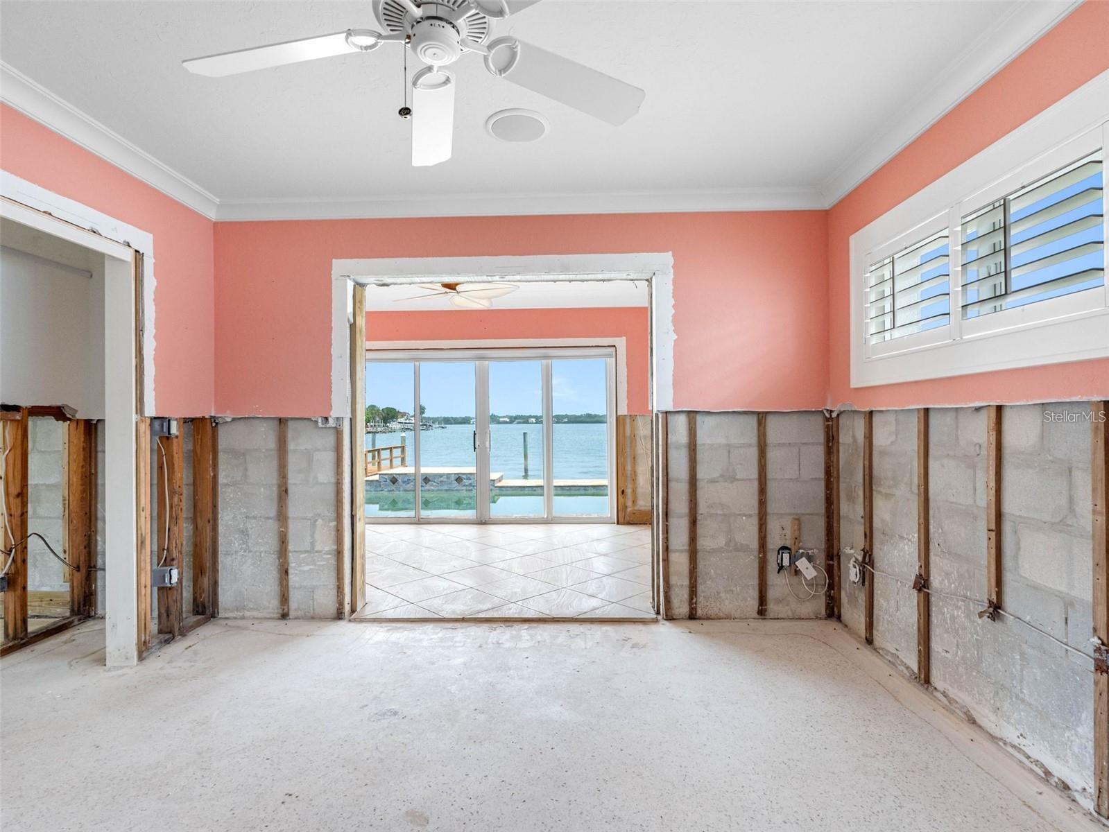 SUNRAY BEACH HOMES - Residential