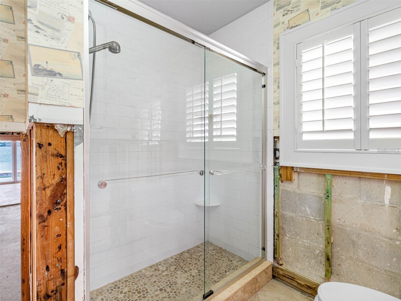 SUNRAY BEACH HOMES - Residential