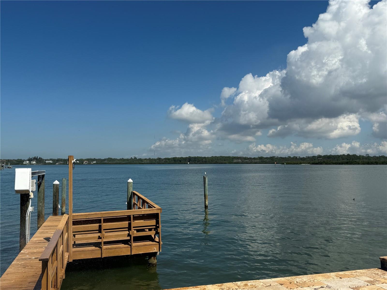 SUNRAY BEACH HOMES - Residential